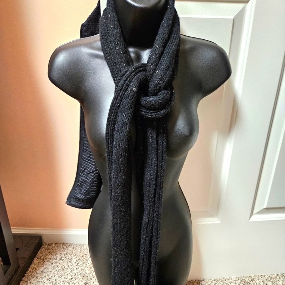 Black Cable Knit Scarf With Glitter